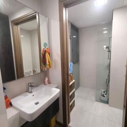 Lakeville (D22), Condominium #570261791